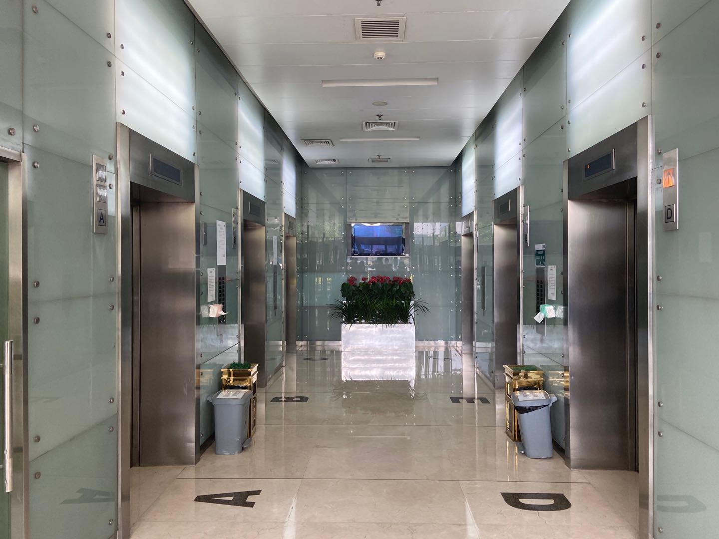 民生大厦电梯